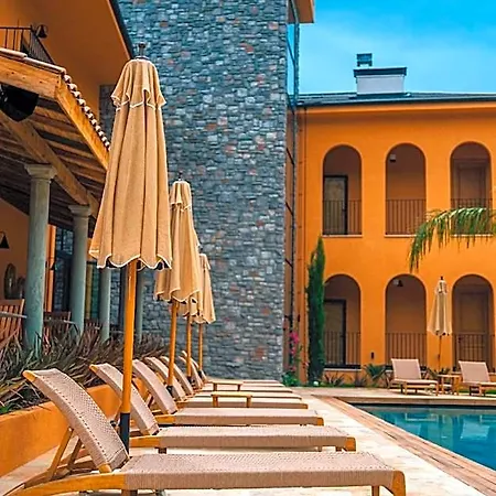 Hotel The Remote 4*